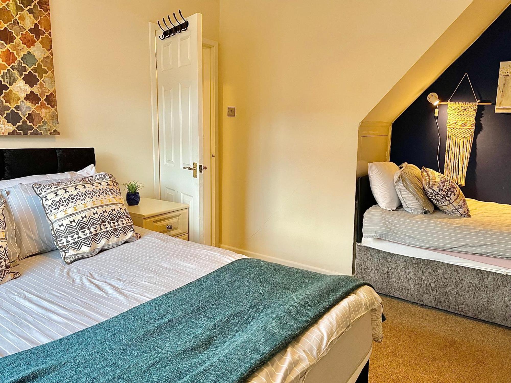 Summer Lane House-3 Bedrooms-Close To M1-Longer Stay-Free Parking Barnsley Kültér fotó